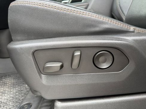 Used 2024 GMC Sierra 2500 AT4 w/ AT4 Premium Plus Package image 13