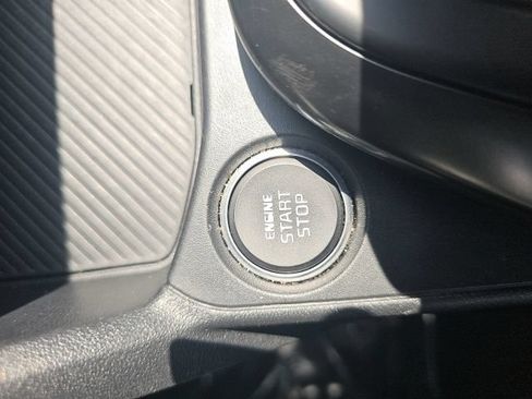 Used 2025 Kia K4 FWD image 39