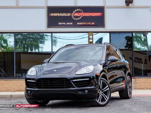 Used 2014 Porsche Cayenne Turbo AWD/4WD image 1
