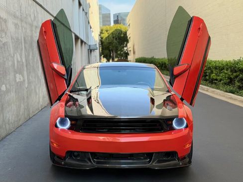 Used 2012 Ford Mustang Boss 302 w/ Boss 302 Accessory Pkg image 4