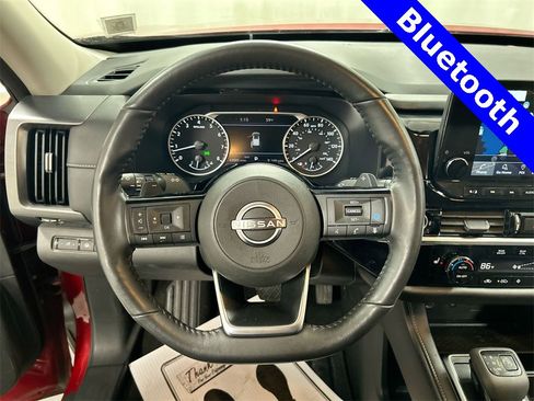 Used 2023 Nissan Pathfinder SL image 6