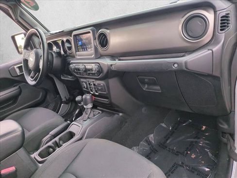 Used 2021 Jeep Gladiator Sport AWD/4WD image 21