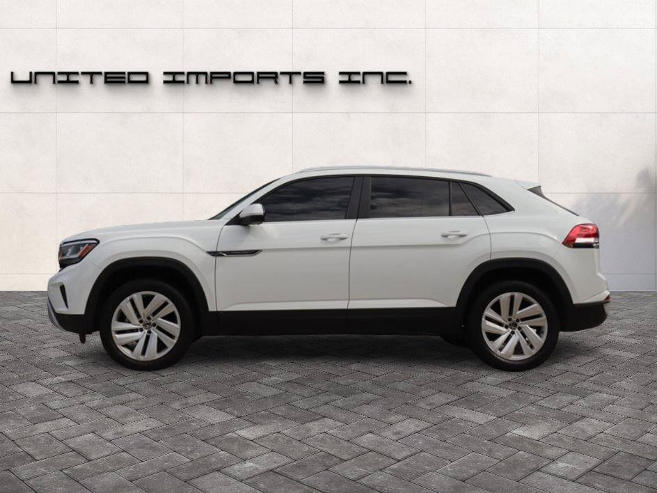 Used 2023 Volkswagen Atlas Cross Sport SE AWD/4WD image 2