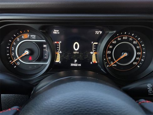 Used 2024 Jeep Wrangler Unlimited Rubicon image 2