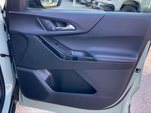 Certified 2025 Chevrolet Equinox LT image 21