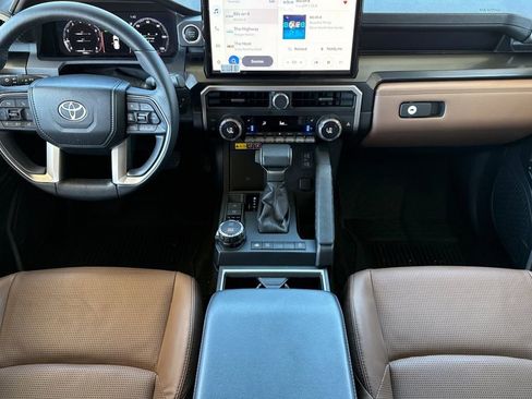 Used 2025 Toyota 4Runner 4WD image 20