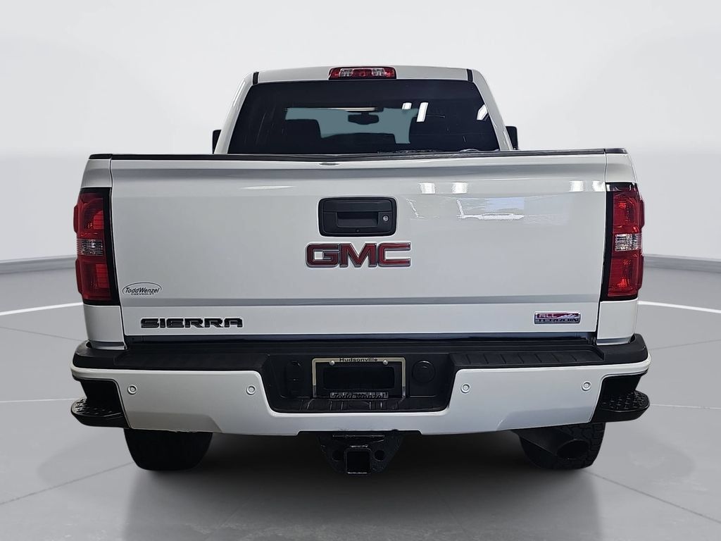 Used 2018 GMC Sierra 2500 SLT w/ All Terrain HD Package AWD/4WD image 5
