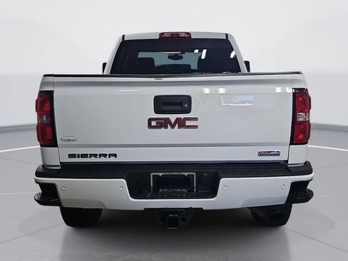 Used 2018 GMC Sierra 2500 SLT w/ All Terrain HD Package AWD/4WD image 5
