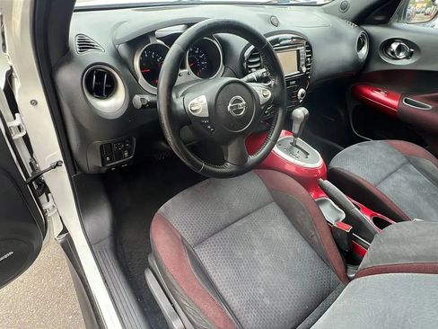 Used 2015 Nissan Juke SV w/ Technology Package image 21
