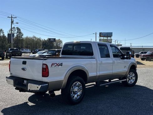 Used 2014 Ford F250 Lariat w/ Lariat Ultimate Package image 5