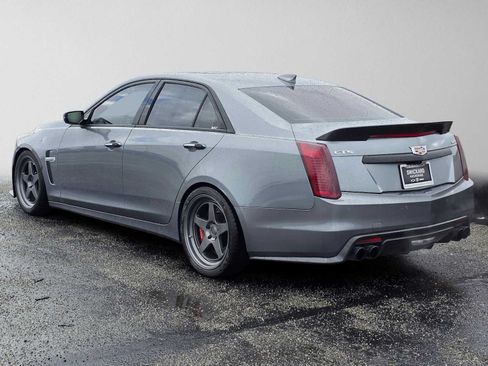 Used 2019 Cadillac CTS V w/ Carbon Fiber Package RWD image 5