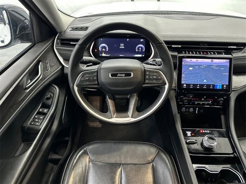 Used 2023 Jeep Grand Cherokee L Limited image 26