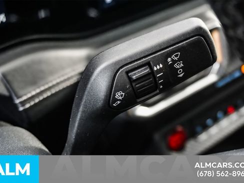 Used 2025 Ford Mustang Premium RWD image 32