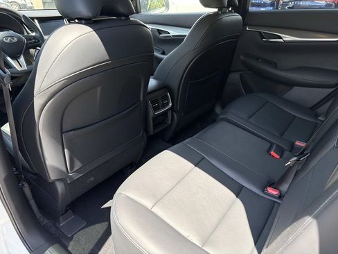 Certified 2023 INFINITI QX50 Pure FWD image 11