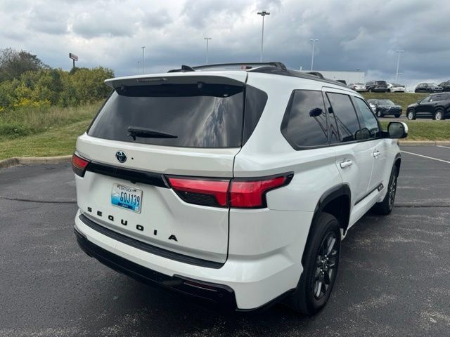 Used 2023 Toyota Sequoia Platinum AWD/4WD image 3