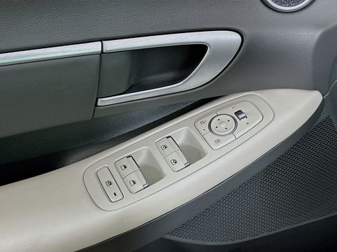 Used 2025 Hyundai Sonata SEL image 15