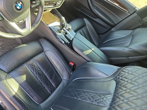 Used 2017 BMW 540i xDrive image 9