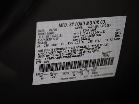 Used 2021 Ford Explorer Limited w/ Equipment Group 301A image 25