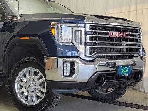 Certified 2023 GMC Sierra 2500 SLT w/ SLT Convenience Package AWD/4WD image 2