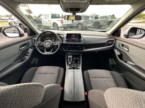 Certified 2023 Nissan Rogue SV AWD/4WD image 28