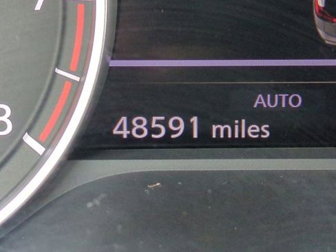 Used 2024 Nissan Rogue SV image 25