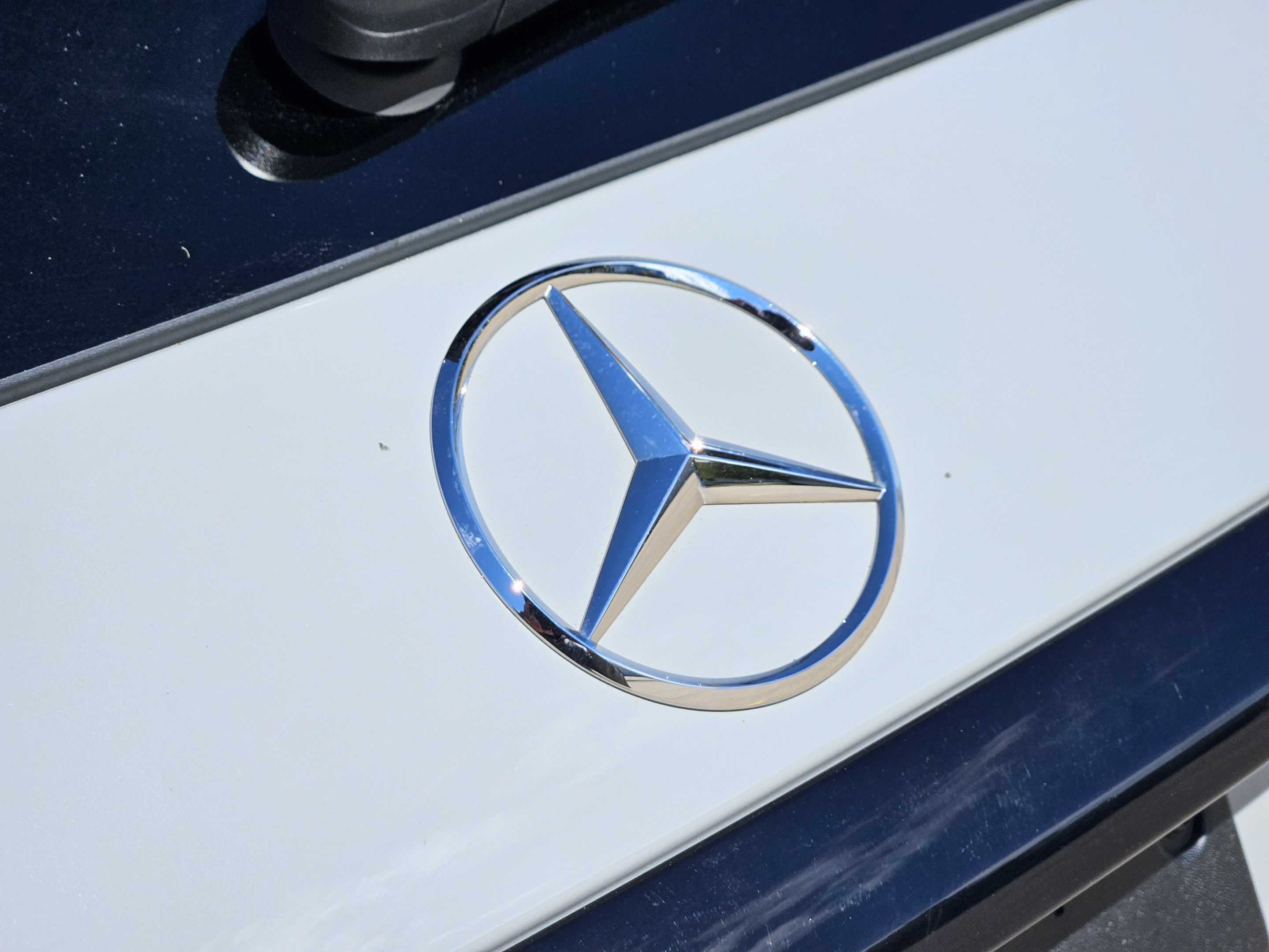 Used 2025 Mercedes-Benz GLC 350e 4MATIC image 26