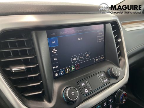 Used 2023 GMC Acadia SLE w/ Driver Convenience Package image 11