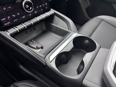 New 2026 GMC Terrain Elevation w/ Elevation Premium Package image 29