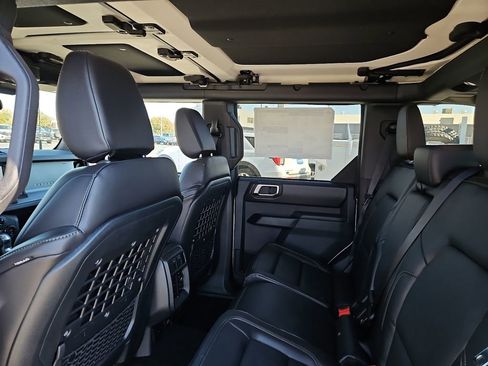 New 2025 Ford Bronco Badlands image 19