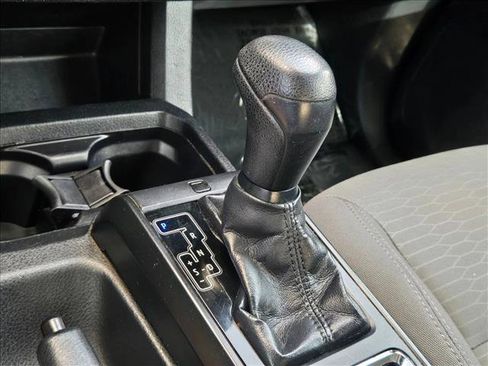 Used 2019 Toyota Tacoma SR w/ SR Convenience Package image 15