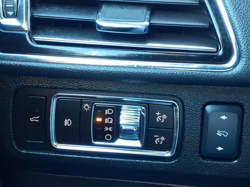 Used 2024 Lincoln Navigator Reserve image 17