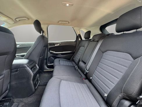 Used 2019 Ford Edge SE FWD image 13