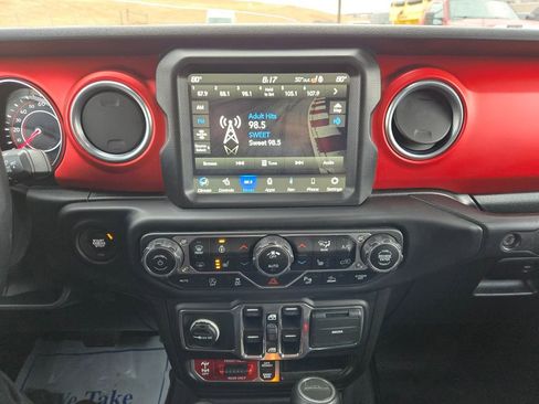 Used 2021 Jeep Gladiator Rubicon image 21