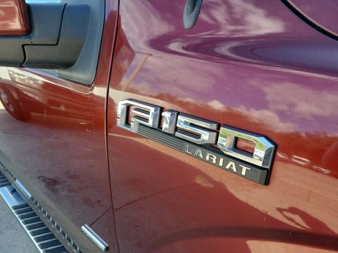 Used 2017 Ford F150 Lariat w/ Equipment Group 501A Mid RWD image 6