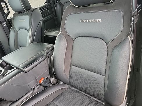 Used 2023 RAM 1500 Laramie AWD/4WD image 12