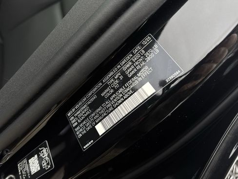 New 2026 Volvo XC60 B5 Ultra w/ Protection Package Premier image 34