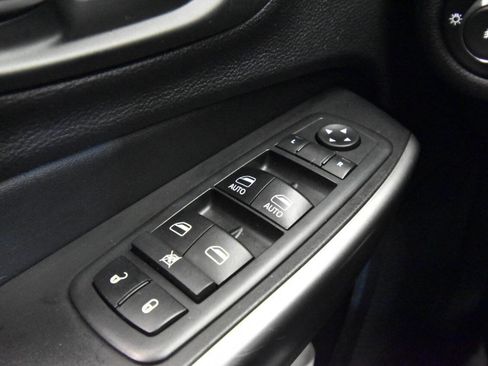 Used 2019 Jeep Cherokee High Altitude image 29