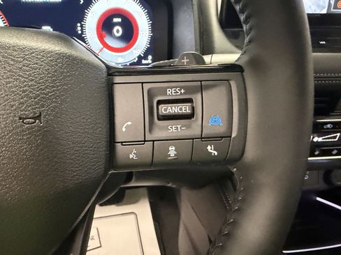 Used 2025 Nissan Rogue Platinum w/ Tech Package AWD/4WD image 14