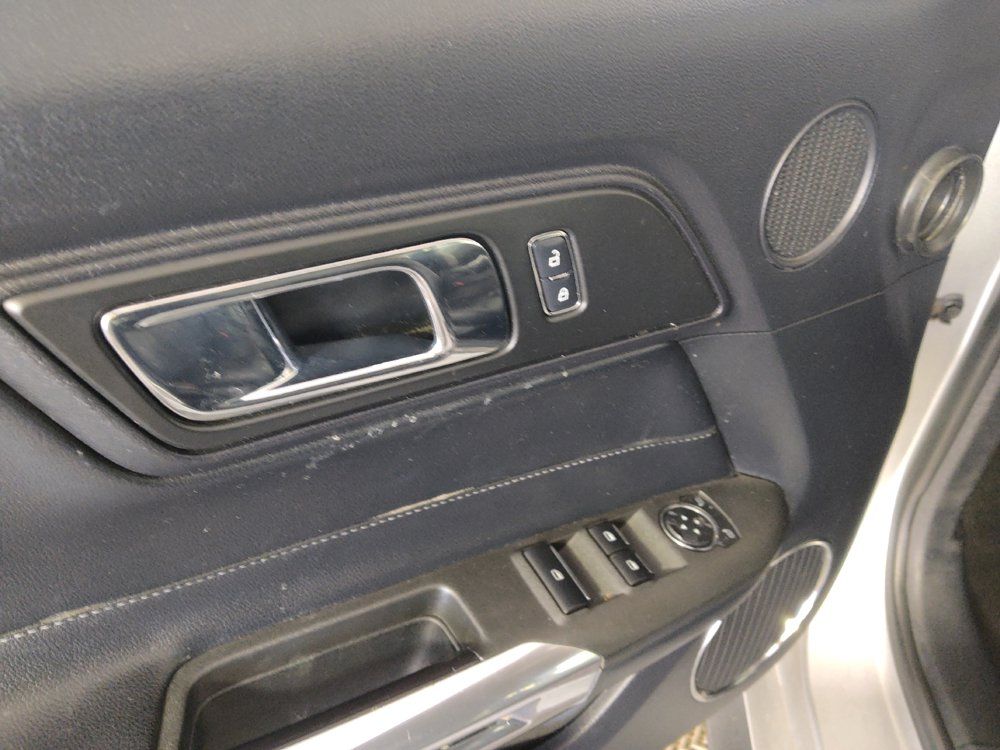 Used 2015 Ford Mustang Premium RWD image 27
