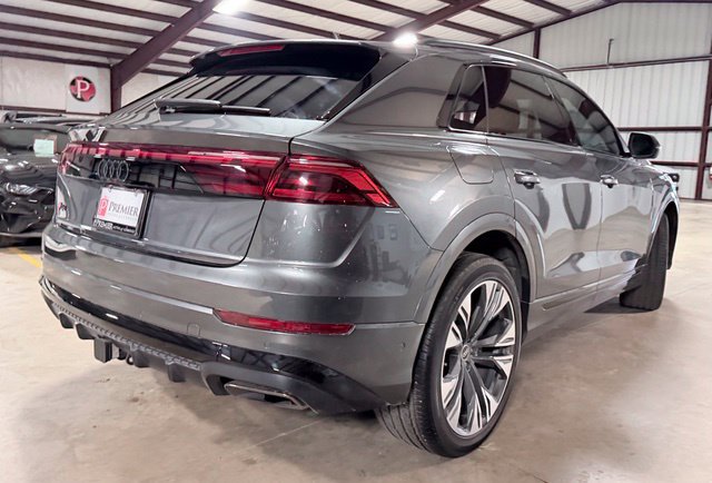 Used 2024 Audi Q8 Premium Plus AWD/4WD image 3