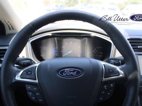 Used 2020 Ford Fusion SE w/ Equipment Group 151A FWD image 23