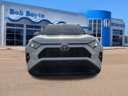 Used 2022 Toyota RAV4 XLE Premium FWD image 2