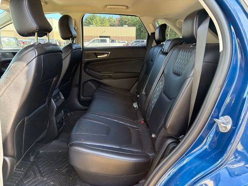 Used 2023 Ford Edge Titanium AWD/4WD image 10