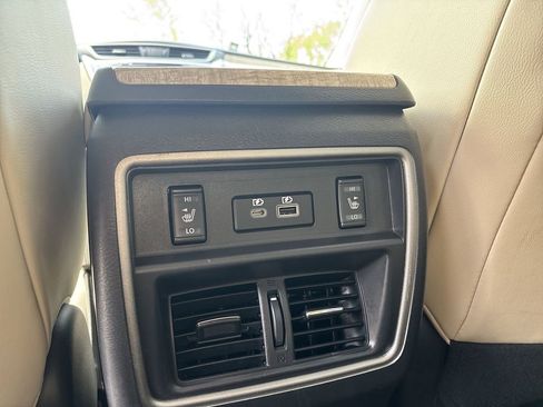 Certified 2024 Nissan Murano SL AWD/4WD image 18