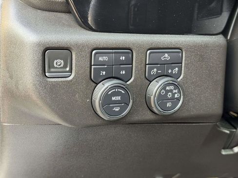 Used 2022 Chevrolet Silverado 1500 RST image 10