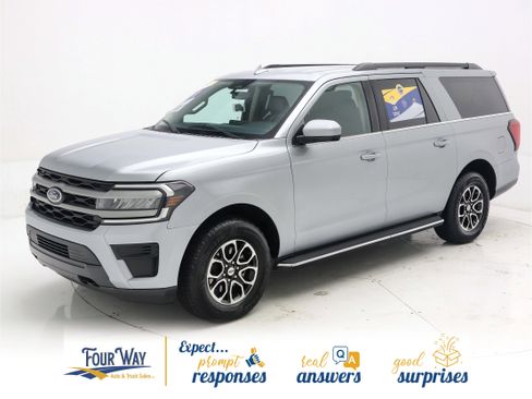 Used 2023 Ford Expedition Max XLT image 8