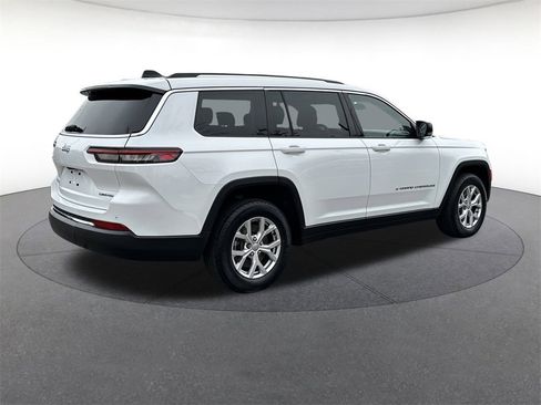 Used 2022 Jeep Grand Cherokee L Limited w/ Trailer Tow Group (B) image 5