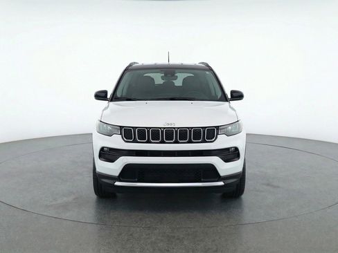 Used 2025 Jeep Compass Limited AWD/4WD image 2