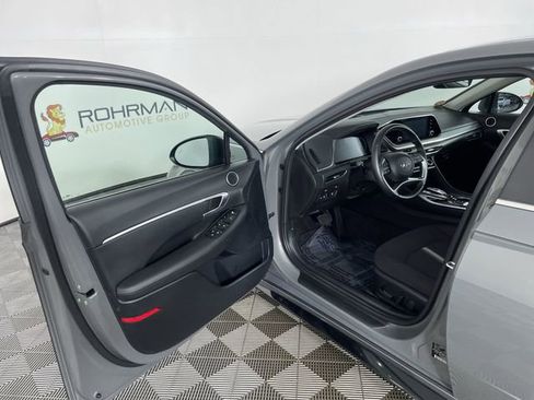 Used 2022 Hyundai Sonata SEL w/ Convenience Package image 18