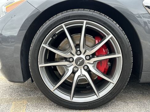 Used 2020 Genesis G70 2.0T Sport image 18